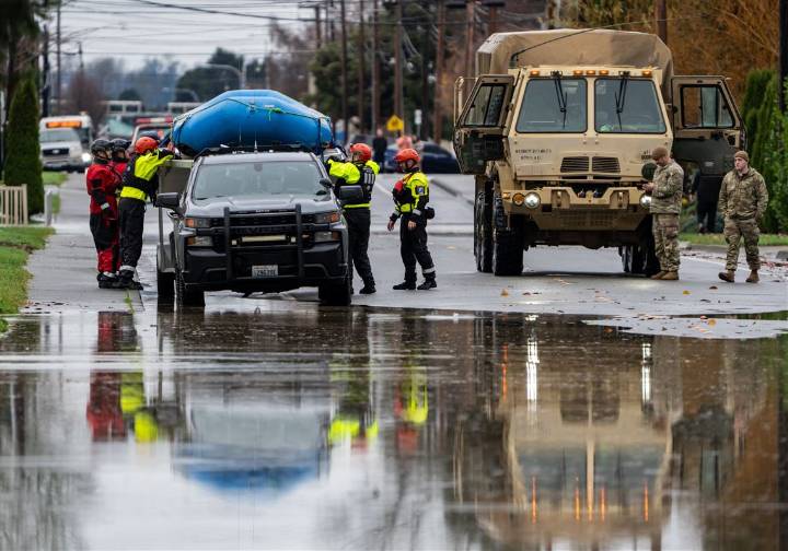 Washington flooding forces an entire city to temporarily evacuate as rivers top historic highs