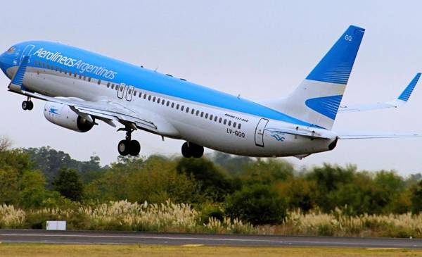 Aerolíneas Argentinas lanzó un descuento del 25% en pasajes