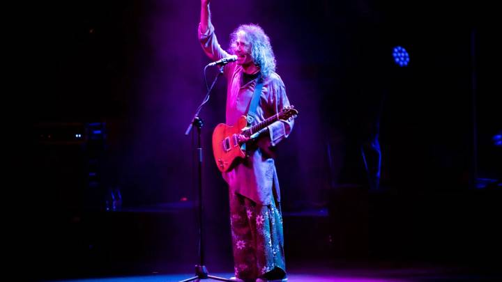 Grandes éxitos y un fracaso: Así fueron los conciertos de Robe Iniesta en Huesca