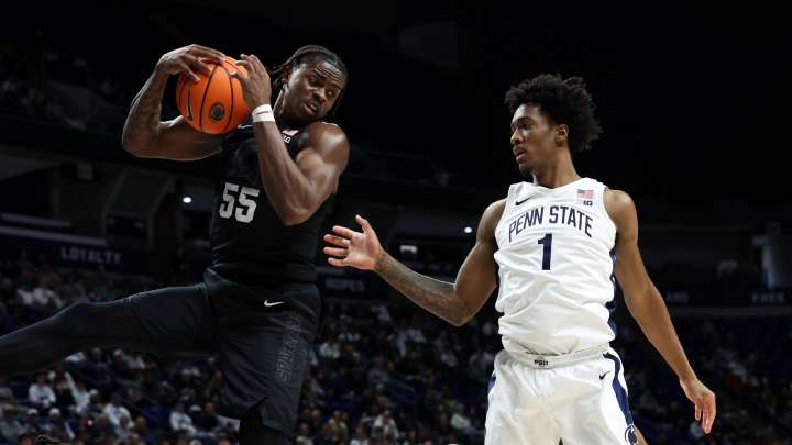 Tom Izzo's bold change to starting lineup leads to MSU's 76