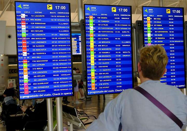 Emilia deja 21 vuelos cancelados y 5 desviados y suspensión y reubicación de pasajeros en el transporte marítimo