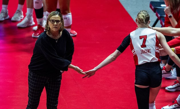 Longtime Utah volleyball coach Beth Launiere retires
