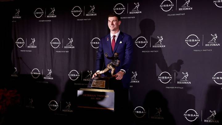 Trofeo Heisman: Fernando Mendoza hace historia como ganador del premio
