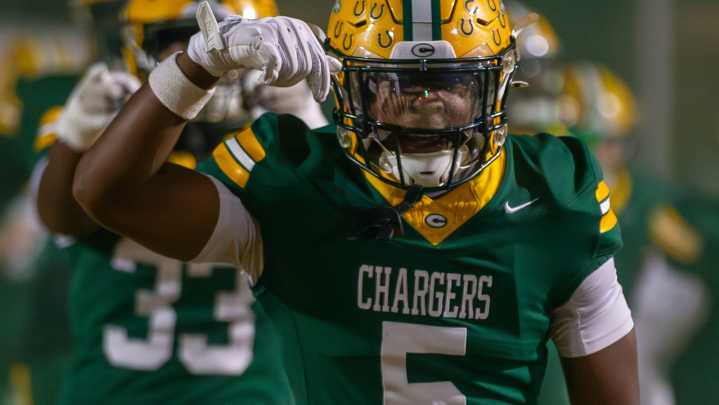 Crest football vs Hunt NCHSAA 5A championship Live score updates