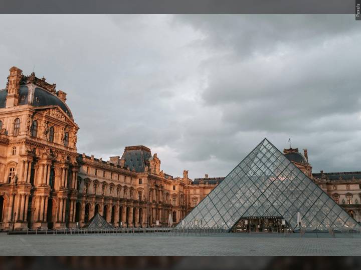 Louvre thieves escaped with just 30 seconds to spare, Senate inquiry finds
