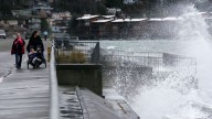 King Tides are coming: Here's when western WA should worry