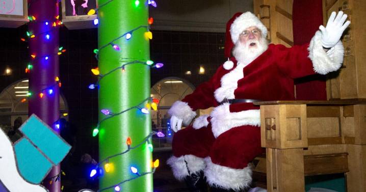 Charleston Christmas Parade draws thousands to downtown for festive fun