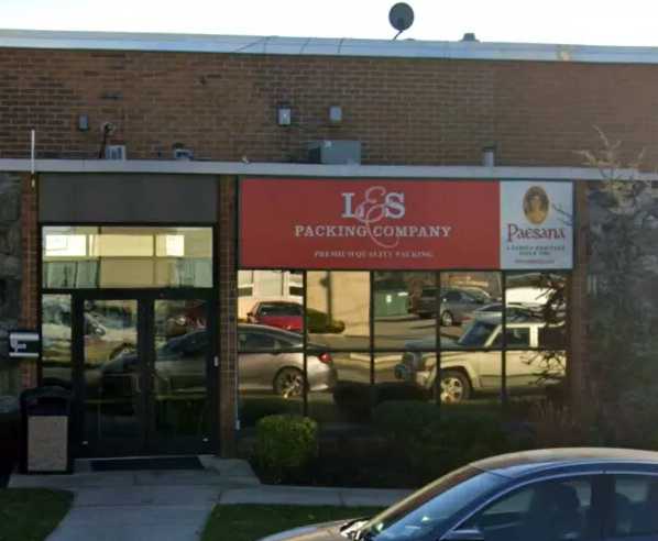 Trabajador de una fábrica pierde los dedos con una máquina