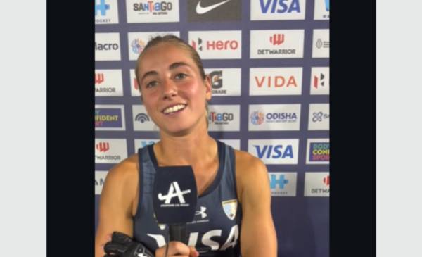 Otra bahiense debutó en Las Leonas, en el empate con bonus ante Alemania