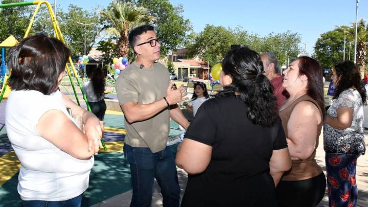 Marcos Calvente recuperó una plaza abandonada frente a una escuela y mejoró la seguridad del barrio