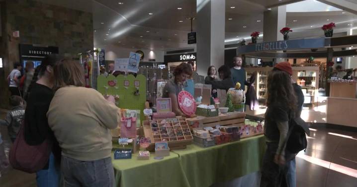 Nonprofit hosts winter art market to support local artists in Spokane