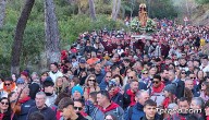 Más de 13.000 romeros acompañaron la imagen de La Santa desde su santuario en Sierra Espuña