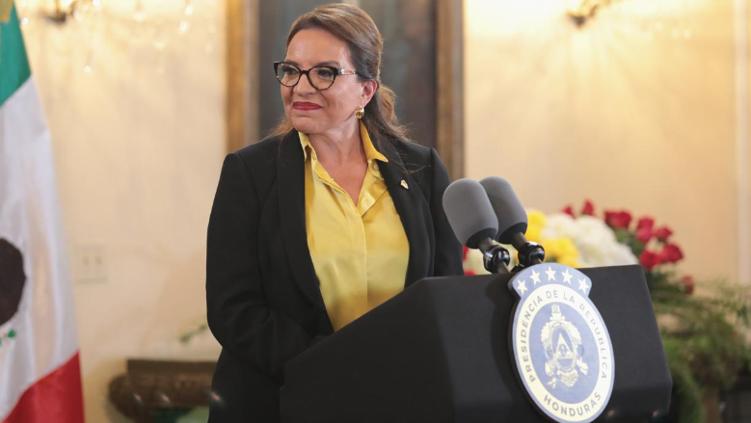 Declara Presidenta de Honduras elecciones nulas; perdió su candidata🎦