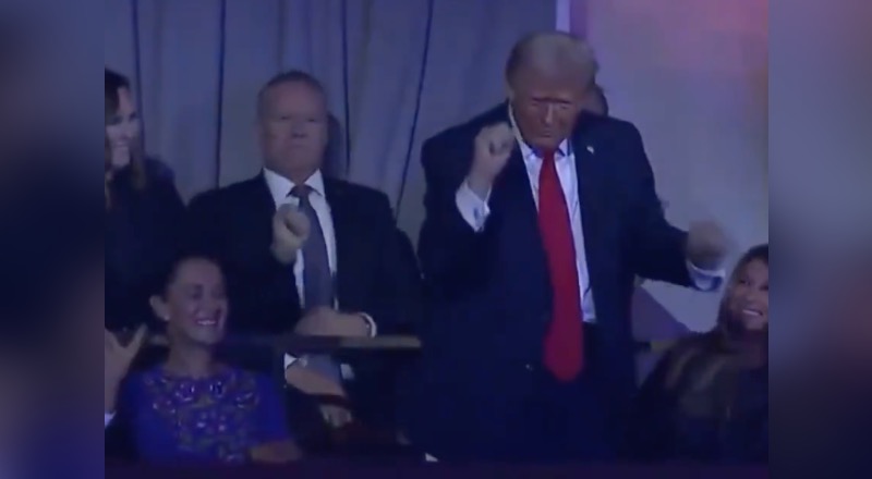 Trump baila al ritmo de Village People en el sorteo del Mundial 2026; Sheinbaum se ríe