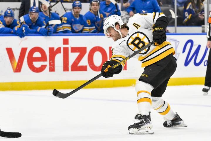 Deadspin | David Pastrnak’s return ignites Bruins as Jets fight slump