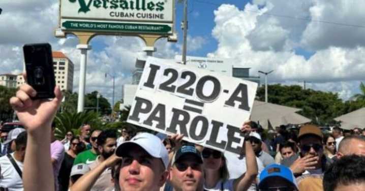 ¡Esperanza para miles de cubanos! Corte federal podría destrabar la residencia para quienes tienen I