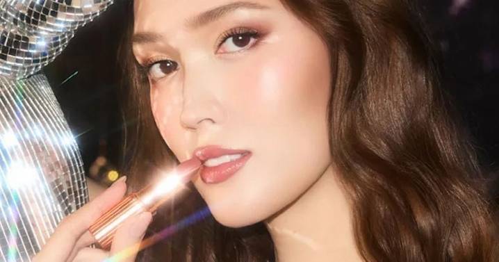 Charlotte Tilbury fans race to buy gift set with 3 full-size lipsticks and free festive clutch bag