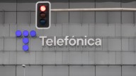 Telefónica ofrece prejubilaciones a los 54 años con el 68% del sueldo fijo