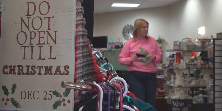 Holiday shopping season off to good start in the Star City