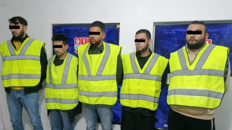 Presentan a detenidos por disparar vs conductor refugiado en Sur