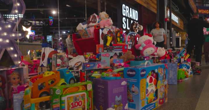 Texas Rangers Toy Drive at Globe Life Field in Arlington collects over 1,000 toys for Mission Arlington
