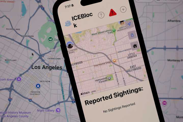 Lawsuit: White House Pushed Apple to Remove ICE Tracking App From Store