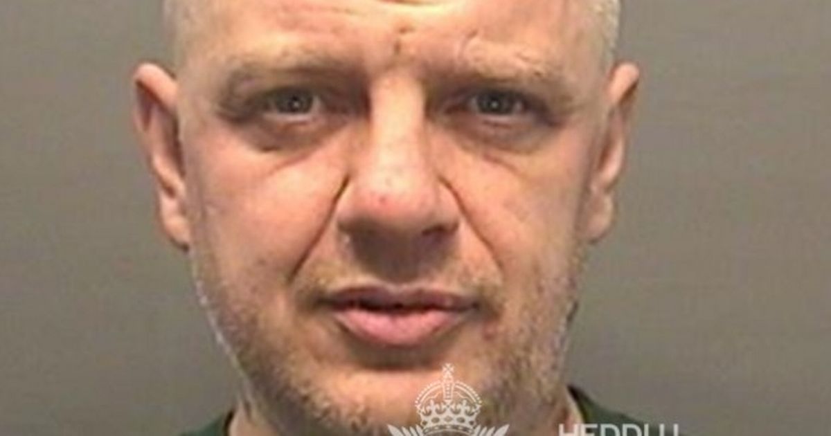 He stabbed three strangers and got life. Back on the streets he pulled a blade again