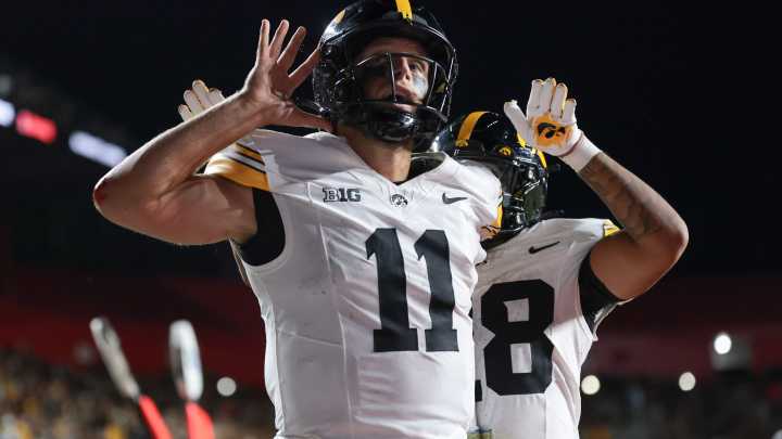 Iowa football to play Vanderbilt in ReliaQuest Bowl, time, date, TV