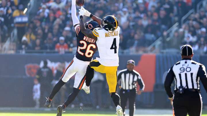 Nahshon Wright named NFC Defensive Player of the Month