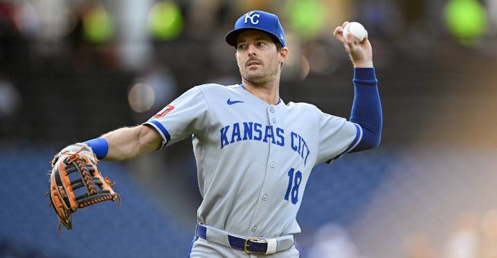 Let’s talk about the roles Robert Suarez and Mike Yastrzemski will play for the Braves