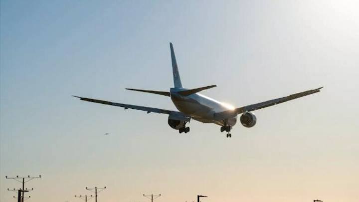 Estados Unidos planea revisar historial de redes sociales para viajeros de 42 países