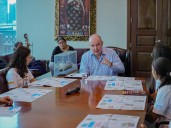 JEE frena uso de mensajes religiosos en campaña de López Aliaga