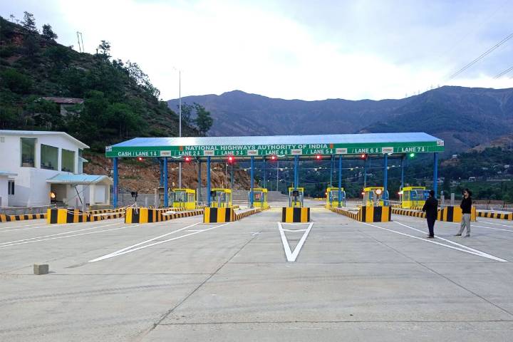 New Electronic Toll System to Replace Manual Collection Within a Year: Gadkari