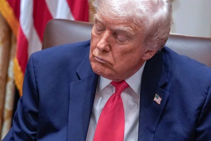 Trump advierte que cualquier país que trafique droga hacia EE.UU. "está sujeto a ataques"