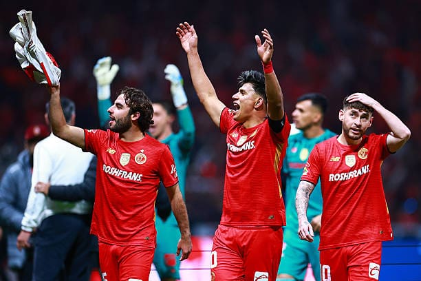 Toluca avanza a la Final tras empatar con Monterrey en una semifinal llena de goles