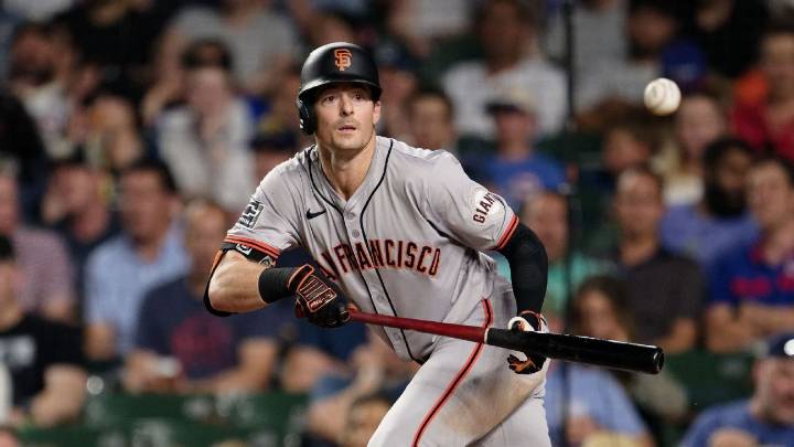 Braves sign vet outfielder Mike Yastrzemski to 2