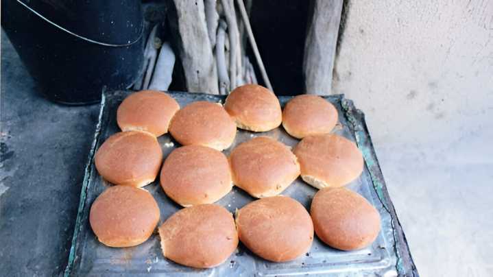 Gastronomía: cómo se elabora la clásica torta de canela