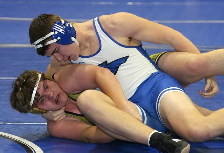 Blue Jay wrestlers win weight classes, team places seventh