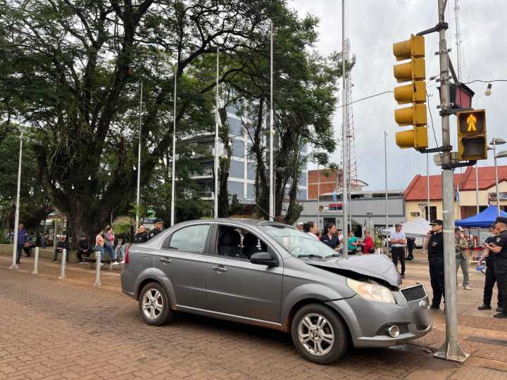 Un hombre falleció tras protagonizar un siniestro vial en el centro de Oberá