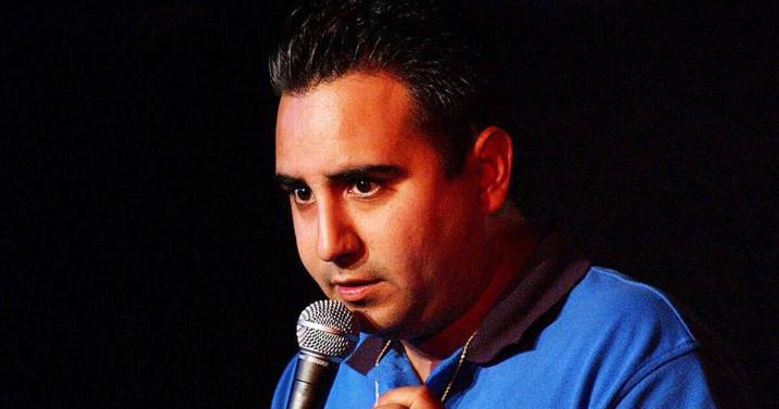 Beloved actor and comedian dies aged 50 after 'being taken off life support'