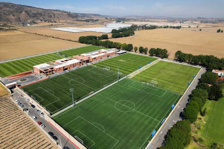 Atlas recibe a directivos de Colombia y Corea del Sur