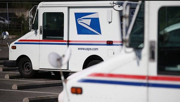 Massachusetts mail carrier pleads guilty to stealing prescription medications from customers