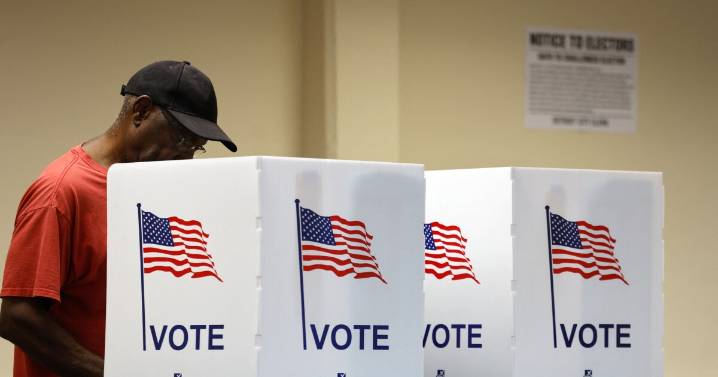 Are you a swing voter? We want to hear how you're feeling about politics