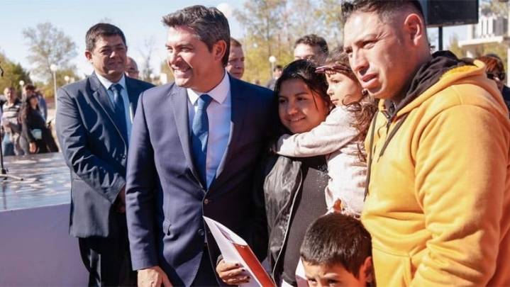 Orrego adelantó que planean entregar 1700 viviendas en 2026