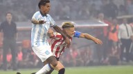 ¡Estudiantes es el nuevo campeón del fútbol argentino! En medio de su conflicto con la AFA, el Pincha le igualó de manera agónica a la Academia, se mantuvo el empate en el alargue y se impuso en la ta