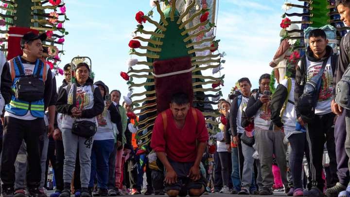 Peregrinación 2025: ¿Cuál es el Origen de las Mandas a la Virgen de Guadalupe y Qué Significan?