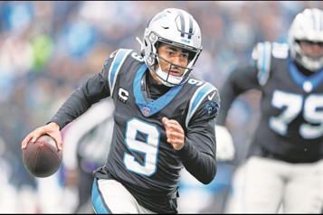 Logran Panthers victoria que nadie veía venir en la NFL