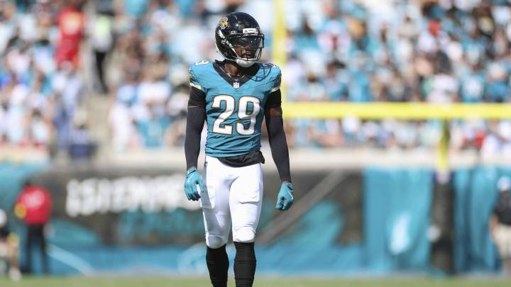Jaguars activate S Eric Murray