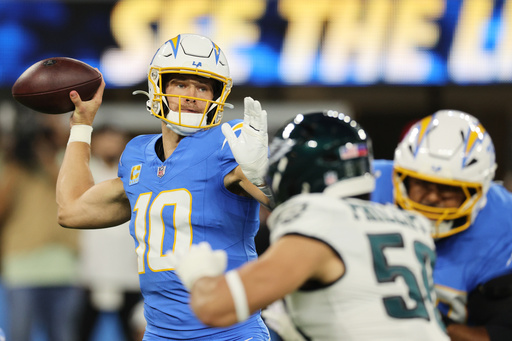 Chargers lograron victoria épica sobre Eagles, impulsados por más heroísmo de Justin Herbert