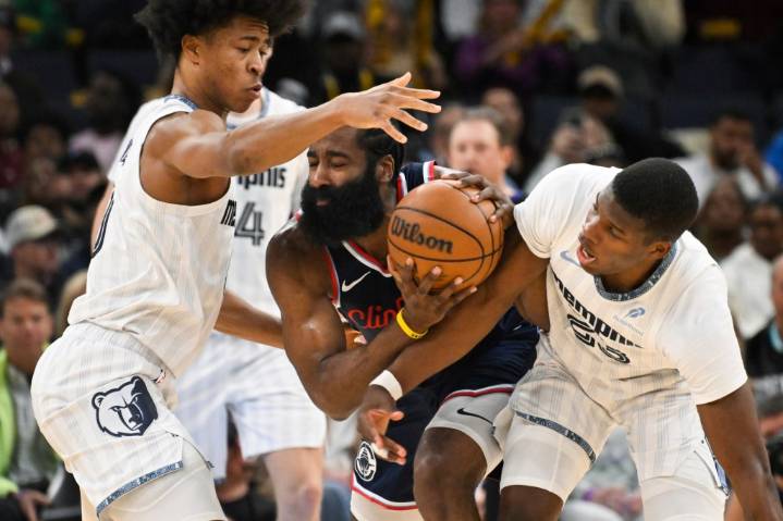Clippers go cold in 4th quarter of loss to Grizzlies